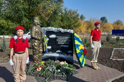 Благодаря "СОдействию" на станции "Звезда" открыт памятник летчикам