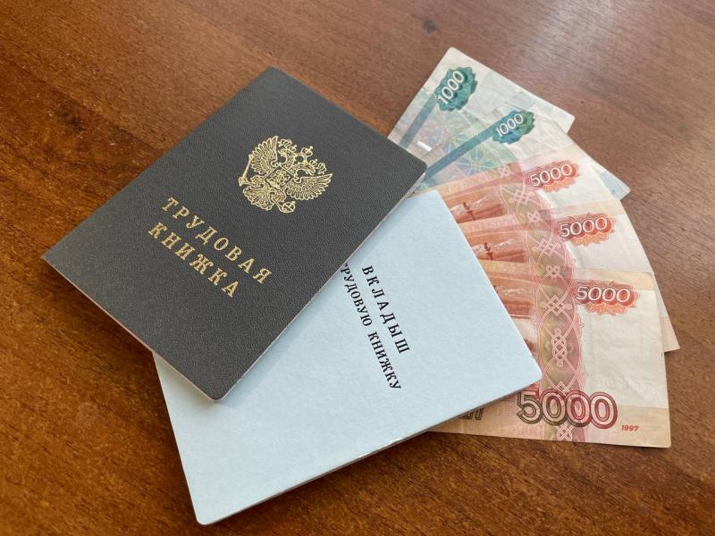 В России с 1 января 2026 года МРОТ может вырасти до 27 тысяч рублей