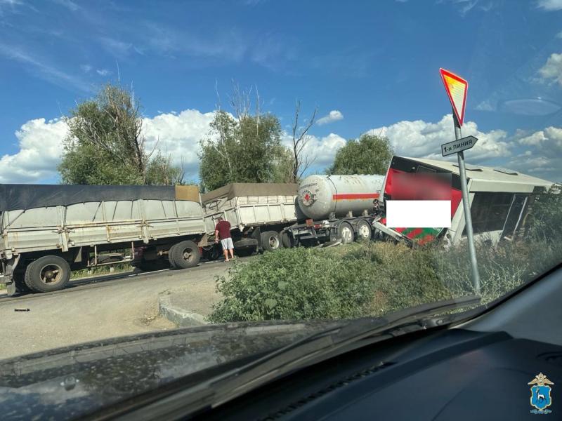 В Самаре 19 июля произошло ДТП с двумя грузовиками и автобусом