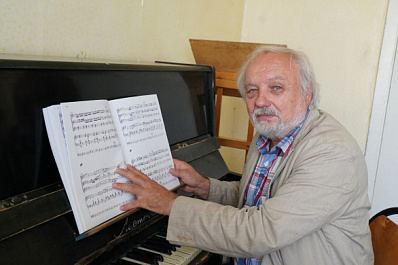 "Жигули" и "Аллея ангелов": композитор Владимир Четвертаков – о том, как создается музыка