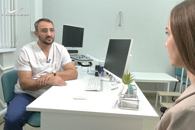 Самарский врач рассказал, опасно ли сидеть нога на ногу