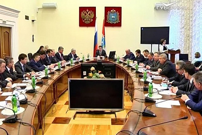 Из федерального бюджета в региональный поступит свыше 400 млн рублей на новые пособия семьям