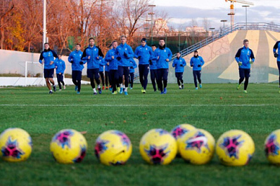 "Крылья Советов" начали подготовку к матчу с "Рубином"