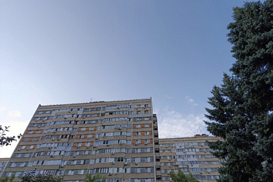 Россиянам рассказали, как бороться с курением в подъезде