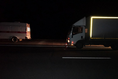 В Самарской области грузовик на скорости сбил пенсионера в темноте