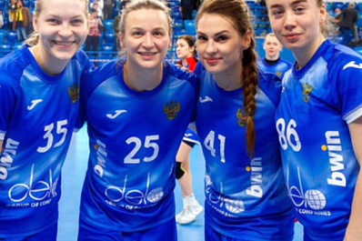 Гандбольная "Лада" одержала шестую победу в чемпионате России 