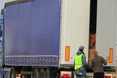 Самарские таможенники предотвратили вывоз 1 400 тонн запрещенной продукции за пределы РФ