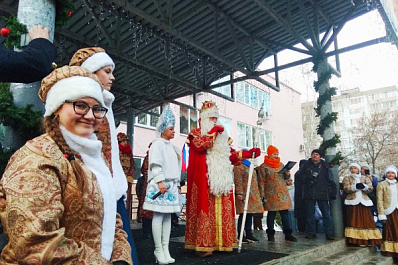 Главный Дед Мороз страны путешествует по Самаре