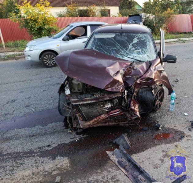 В Самаре мотоциклист врезался во встречный Peugeot