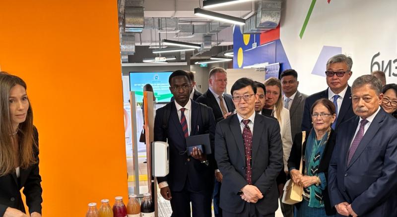 Бизнес Самарской области обсудил с иностранными послами перспективы экономического сотрудничества