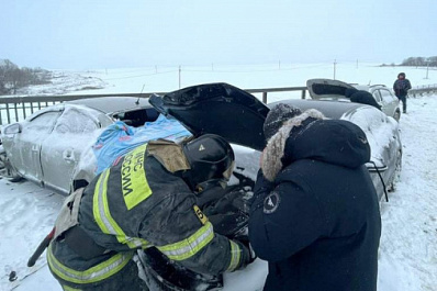 118 автомобилей столкнулись на трассе "Дон" в Тульской области