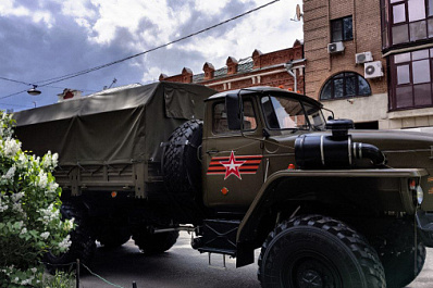 В Самаре Парад Победы на площади Куйбышева посетили более 23 тысяч зрителей