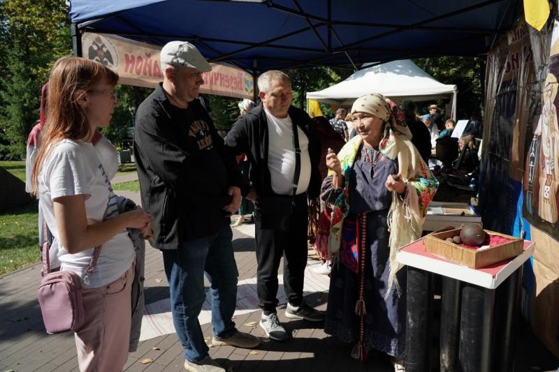 В Иверском женском монастыре состоялся торжественный молебен в честь Самарского знамени