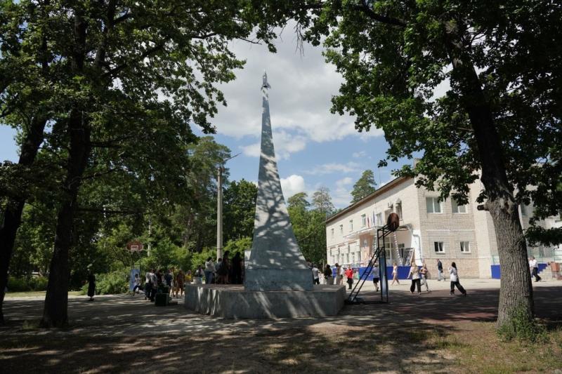 Губернатор Федорищев посетил детей из ДНР, отдыхающих в пансионате "Звездный"