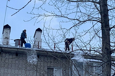 Владимир Василенко поручил нарастить объемы уборки дорог и кровель домов в Самаре