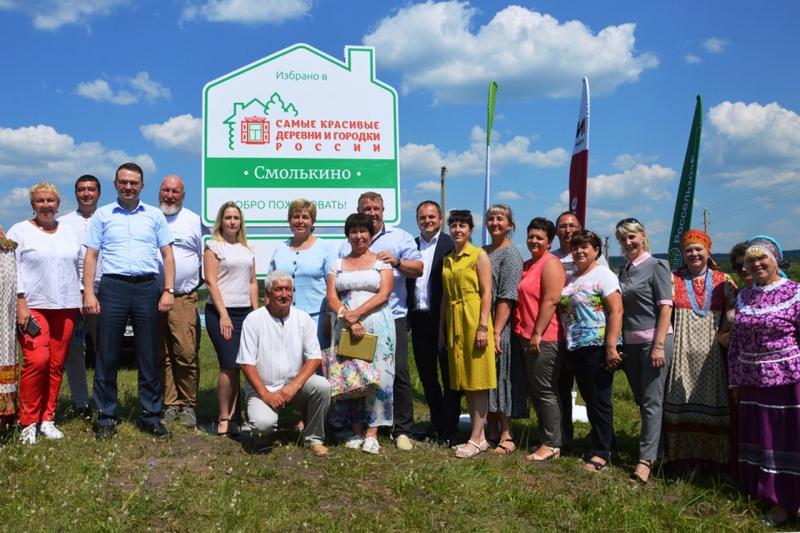 В Сызранском районе растут объемы сельхозпродукции, открываются ФАПы, реализуются уникальные социальные проекты