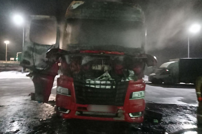 В Самарской области 5 февраля на трассе М5 полыхал грузовик