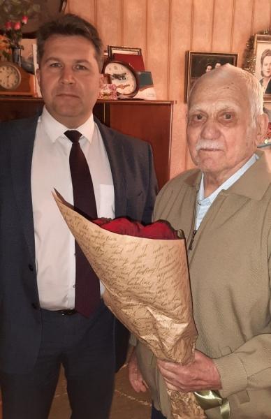 В Самаре поздравили 101-летнего ветерана с наступающим Днём Победы