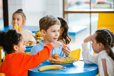 "Спутник V" скоро будет доступен для подростков