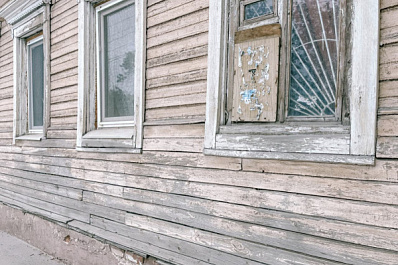 В Сызрани суд обязал ФКР отремонтировать три многоквартирных дома