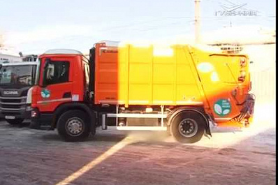 Региональный автопарк коммунальной спецтехники пополнили шесть новых машин