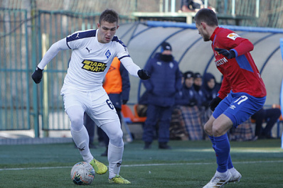 Врач молодежки "Крыльев Советов" получил штраф и дисквалификацию