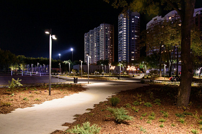 Провел совещания, подписал документы и прогулялся по ночной Самаре: Дмитрий Азаров подвёл итоги рабочего вторника