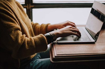 Самарцам рассказали, чем опасна для здоровья удаленка