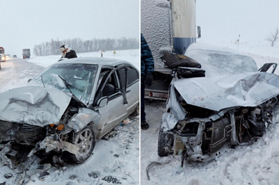 Три человека пострадали в лобовом столкновении двух иномарок между Самарой и Ульяновском