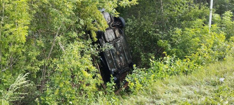 Есть пострадавший: в Сызранском районе 21 июля опрокинулась иномарка