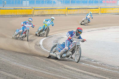 Обновленный состав "Мега-Лады" обошел соперников на старте в командном чемпионате России по спидвею