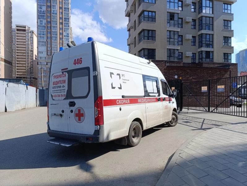 Годовалый малыш нашел бутылку с уксусом и отхлебнул