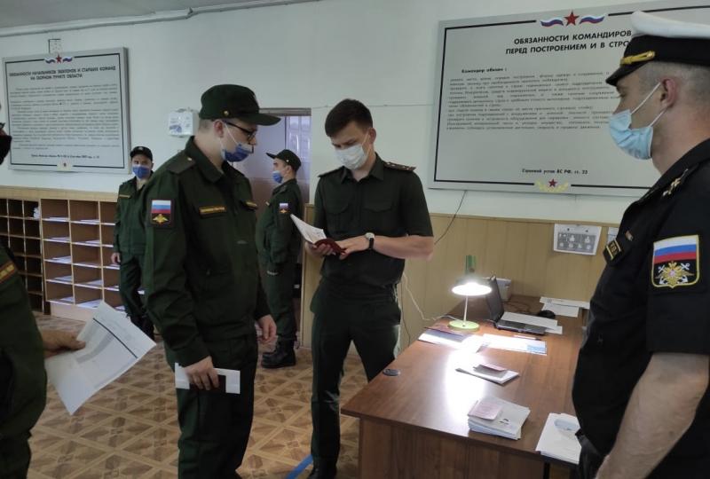 В Самарской области военные прокуроры проверили соблюдение прав призывников