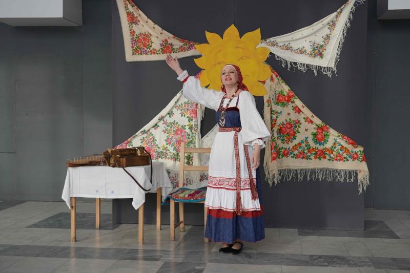 Сказки и песни под гусли и колесную лиру: в Самаре показали программу "Широкая Масленица"