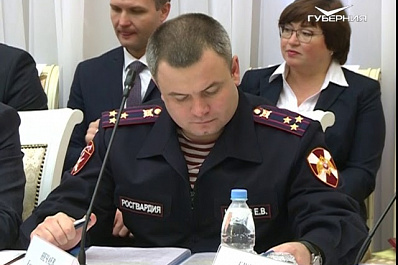 Безопасность населения в новогодние праздники обсудили в областном правительстве