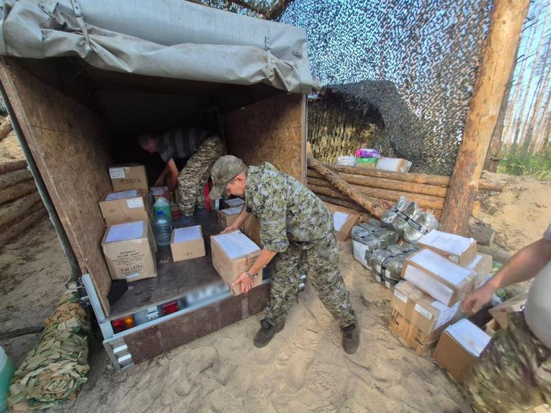 Самарские лесники передали 50 кубов древесины и тонну гумпомощи на СВО