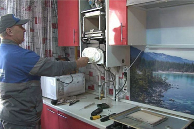 Специалисты проверили вентканалы в трехэтажном доме в Жигулевске