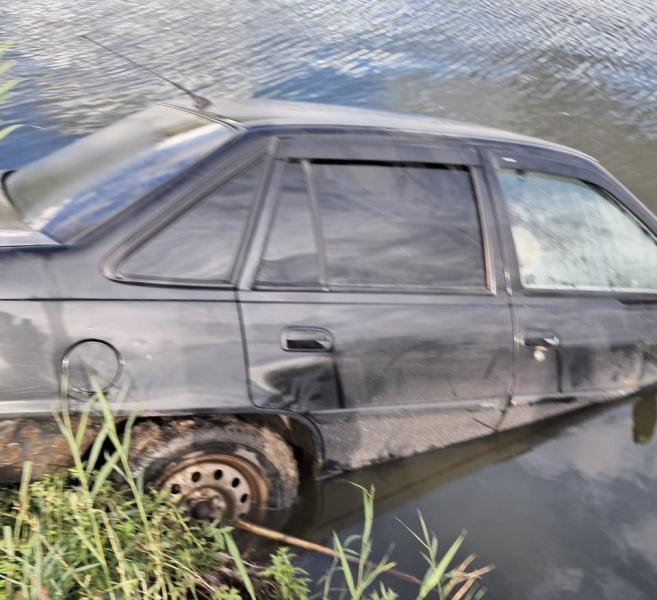 В Самарской области 19 августа водолазы нашли на дне озера автомобиль с мужчиной внутри