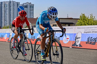 В Самаре спортшкола № 7 получила имя выдающегося тренера Владимира Петрова