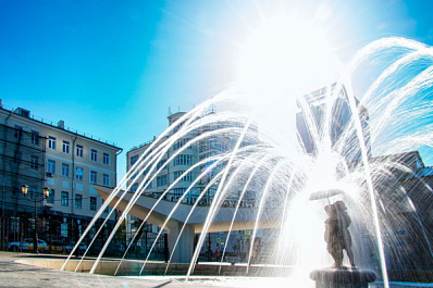 "Поэтическая Самара": горожан приглашают прочитать стихи на открытой литературной сцене в Струковском саду