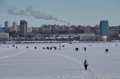 Стала известна толщина льда на Волге в Самарской области в январе 2022 года