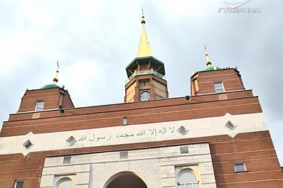 В Самарской соборной мечети собрались тысячи мусульман отпраздновать Курбан-байрам