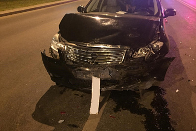 В Самаре автоледи на "Инфинити" спровоцировала массовое ДТП