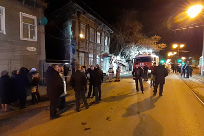 Областная прокуратура проведет проверку из-за обрушения стены дома на Арцыбушевской