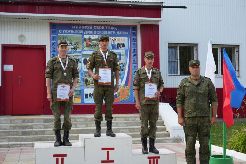 В Самарской области определили победителей Чемпионата ЦВО по военному троеборью