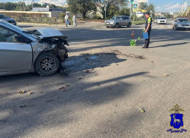 Три человека оказались в больнице после столкновения двух легковушек в Самарской области