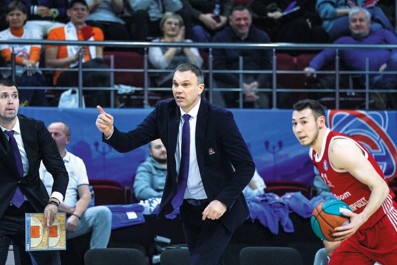 "Болельщики встречают овациями игру нашей молодежи": Владислав Коновалов - о становлении обновленной "Самары"