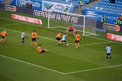 Всегда приятно идти наверху: полузащитник рассказал об игре "Крыльев"