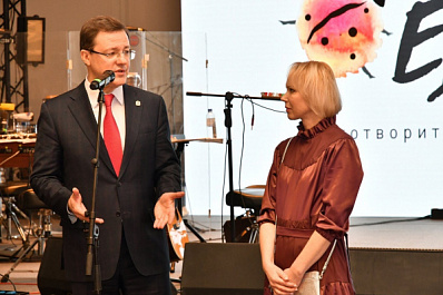 "Их любовь сохраняет жизнь": Дмитрий Азаров поздравил матерей паллиативных детей