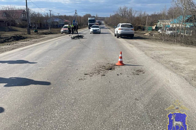 В Самарской области после ДТП госпитализировали 76-летнего водителя мопеда